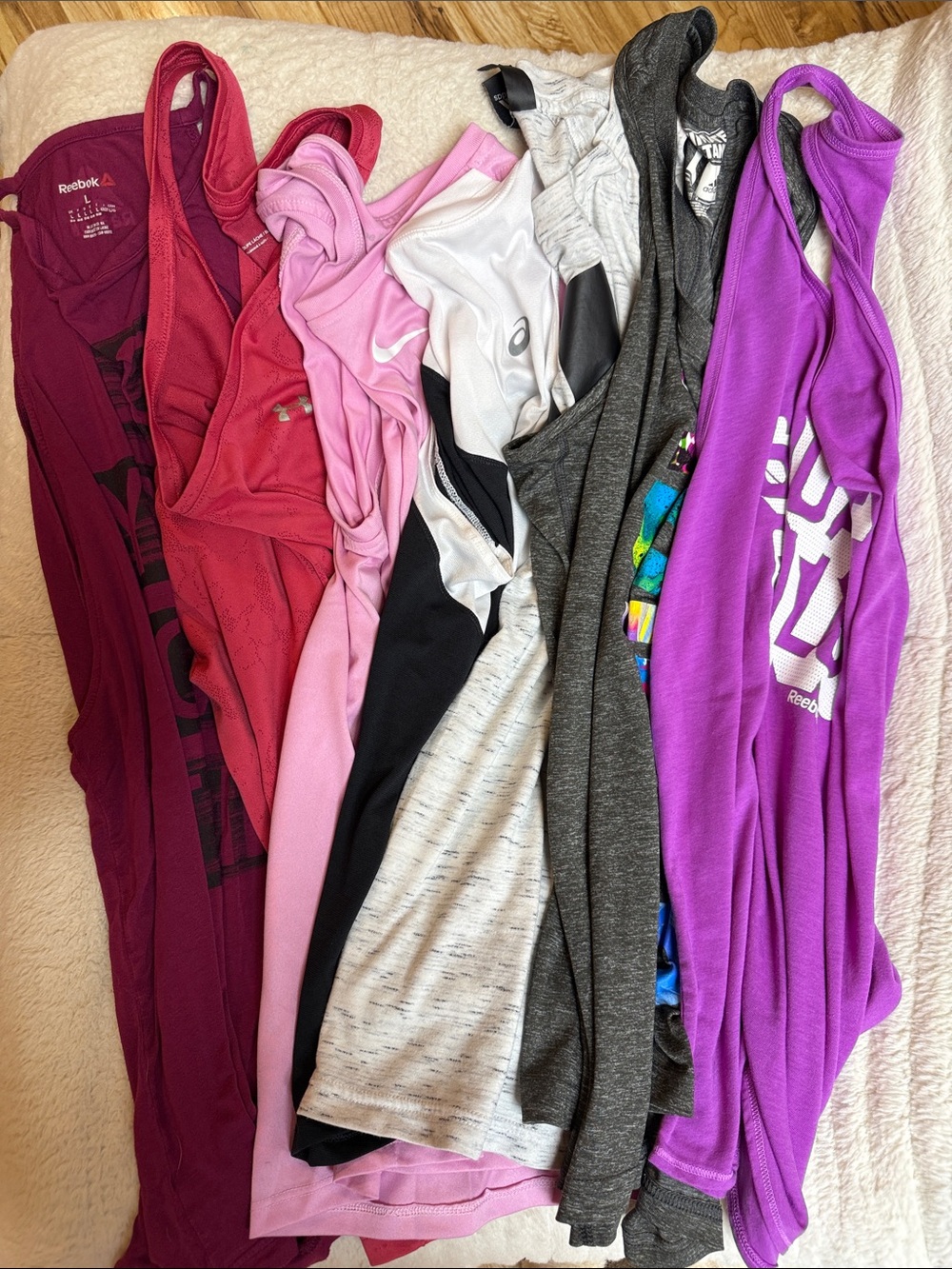 Women's Large Active Tank Bundle!
